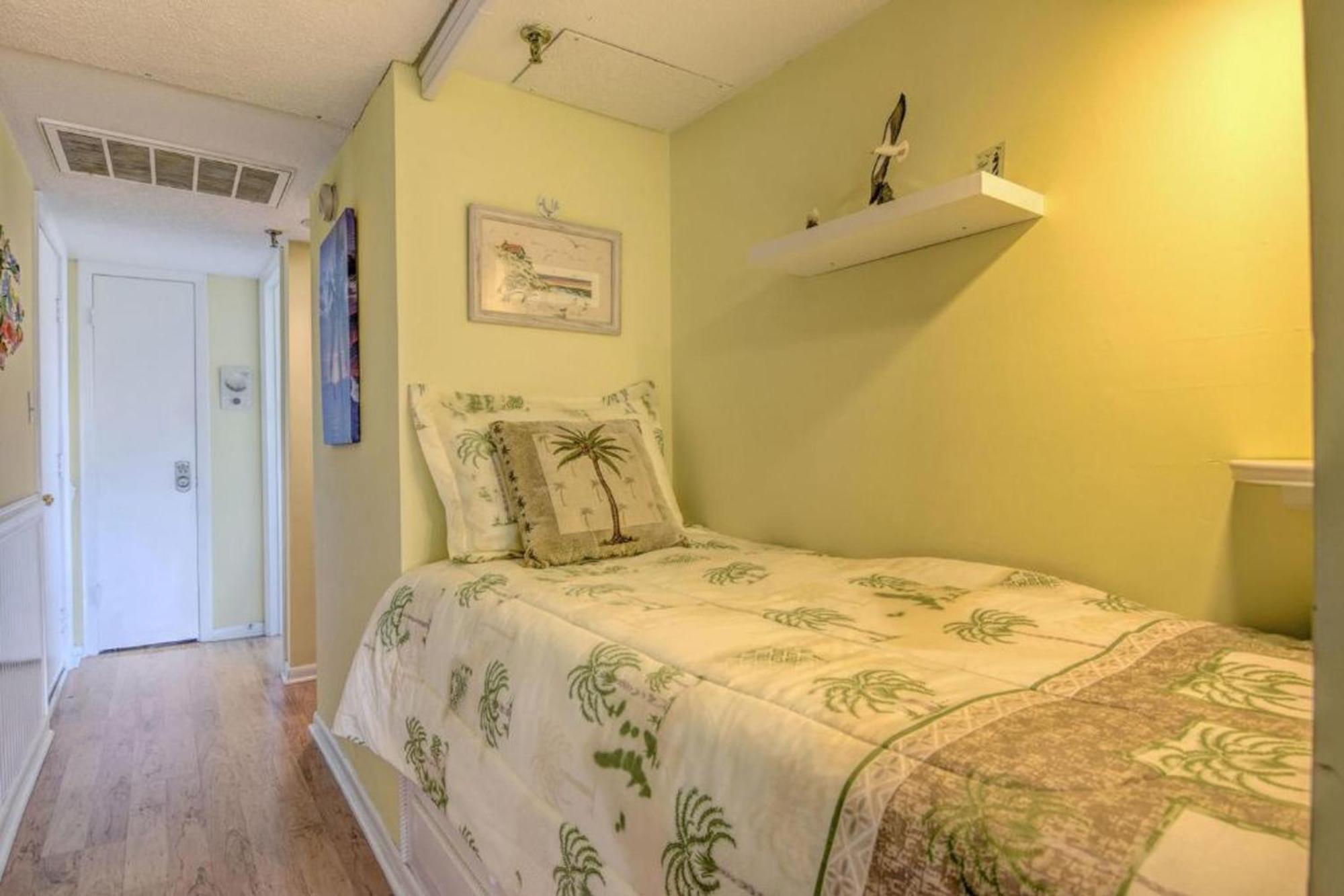 Topsail Dunes North Topsail Beach Room photo